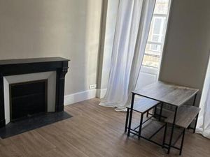 Location appartement 2 pièces 37 m² à Nevers (58000)