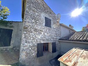 MAISON AVEC JARDIN ET TERRASSE