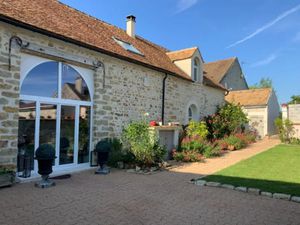 Vente maison 10 pièces 270 m² à Moret-Loing-et-Orvanne (77250)  575 000 €