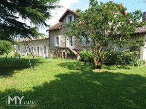 MONTCARET : Domaine de 15 hectares avec dépendances