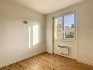 Vente appartement 2 pièces 31 m² à Clermont-Ferrand (63000)  99 000 €