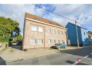 Spacieux appartement de 2 chambres à coucher dans le centre