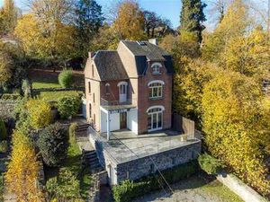 Maison de caractère à rénover - potentiel de dingue !