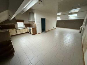 HAM-SUR-SAMBRE Place de Ham 13-15 (Appartement A2/14)