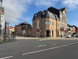 Ancienne agence Bnp de Jambes / Espace exceptionnel