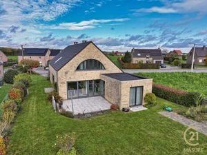 Villa 4ch sur un terrain de 11 ares