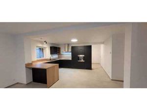 Maison spatieuse à Léglise