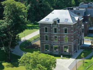 Château rénové à neuf - Appartement 2 et 3 Ch. àpd 365 000 €