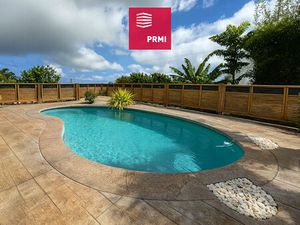 Maison T5 avec piscine au Guillaume  proche Maison Blanche