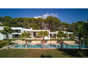 Vente Maison contemporaine Mougins 17 Pièces 1124 m² <meta name="description" content="Mou