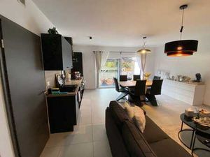 Superbe appartement 2 chambres  carport double et terrasse.