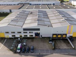 Bien professionnel à vendre à Meer € 1.900.000 (LHI3V) - The Real Estate Company | Zimmo