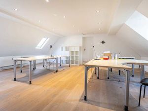 Bien professionnel à louer à Lasne-Chapelle-Saint-Lambert € 1.100 (LHG8E) - Immobilière He