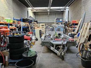 Entrepôt sécurisé avec accès camion – Situation stratégique