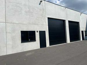 PME à louer d'une superficie de 240 m2