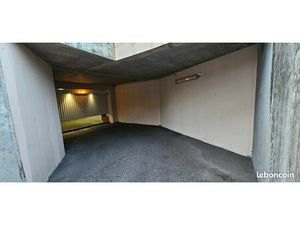 Emplacement de stationnement Parking Moto  deux roues