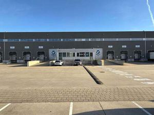 Bien professionnel à louer à Sint-Niklaas € 25.150 (LHGNE) - PANORAMA B2B Oost-Vlaanderen 