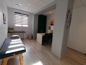 Location divers 1 pièce 17 m² à Chassieu (69680)