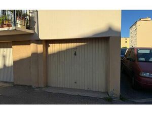 Location stationnement  13 m² T- à Perpignan  85 €