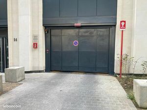 Place de parking porte de Clignancourt