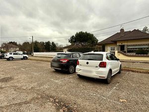 Parking / box Roanne 9 m2