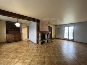 THURY (89520) - Maison 7 pièces 141 m2 - 1410 m2 de terrain