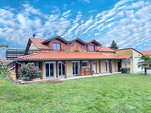 Maison Ambierle 8 pièces 190 m2