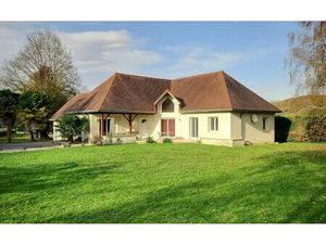 Maison Espoey m² T-5 à vendre  328 000 €