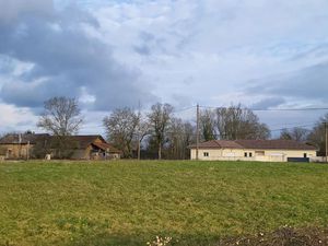 Vente terrain à batir 1197 m² à Pont-de-Vaux (01190)  37 000 €