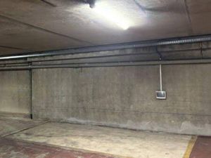 Garage/Stationnement à louer