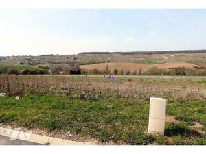 Terrain constructible viabilisé à vendre