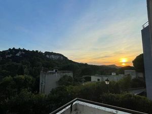 Studio location aux baux de Provence