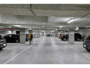 INVEST PARKINGS !! 9 + 1 GRATUIT !!! Rendement 4 4% !!