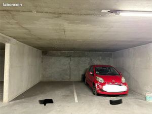 Box / parking 15m2