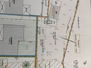 Terrain dans secteur très calme