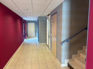 Immeuble Ablis sur 2 niveaux + Grenier + sous sol