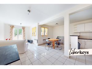 Appartement T3 RDC   Parking  terrasse