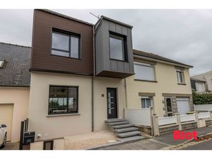 BLOT IMMOBILIER  maison refaite entièrement de 110 m² environ