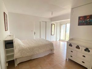 Loue T1 meublé Sartene