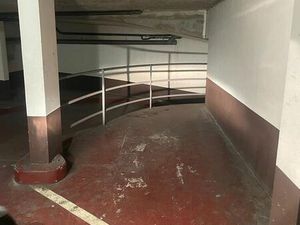 Parking moto/scooter