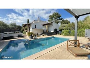 Villa 5 pièces 150 m²