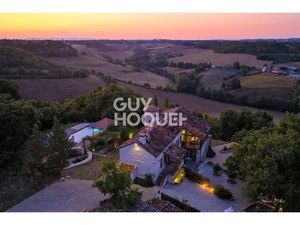 MAISON À VENDRE DE 5 PIÈCES DE 195 00 M²