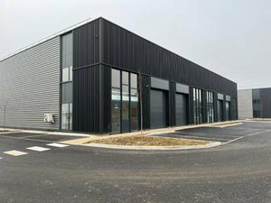 Local d'activités à vendre