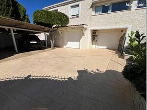 MAISON FAMILIALE T5 + T2 indépendant sur 165m² - MARIGNANE (13700) Piscine - Jacuzzi - Poo