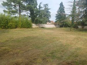 Terrain constructible viabilisé à vendre