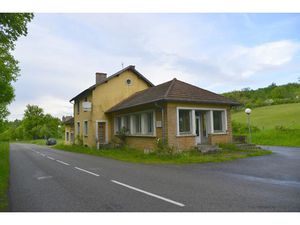 Vente locaux professionnels 350 m² à Tournus (71700)  99 000 €