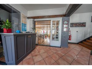 Vente locaux professionnels 501 m² à Mirambeau (17150)  123 000 €