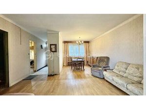 Maison 5 pièces sur la Commune de VILLENEUVE-LE-ROI