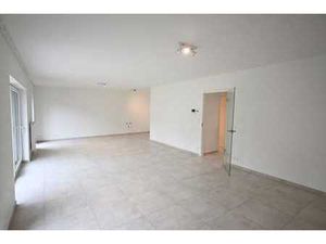 ? APPARTEMENT MODERNE AU CŒUR D’UN QUARTIER VERT