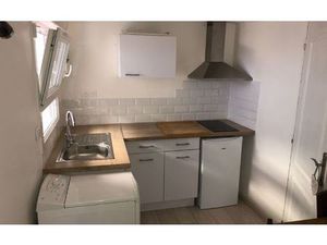 Location appartement  18 m² T-1 à Châteauneuf-les-Martigues  501 €